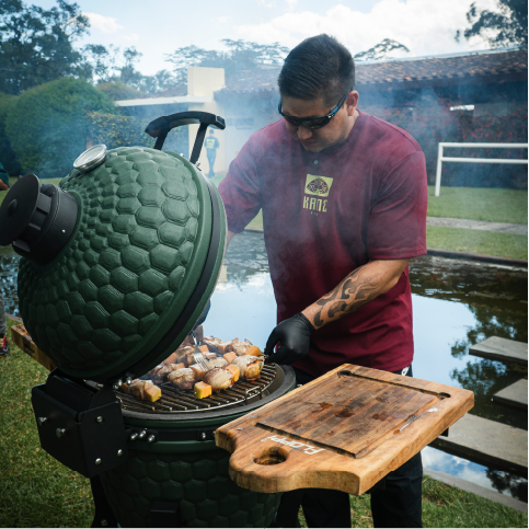 22" Ceramic Kamado Grill – Premium Grill for Grilling, Smoking, and Baking 
