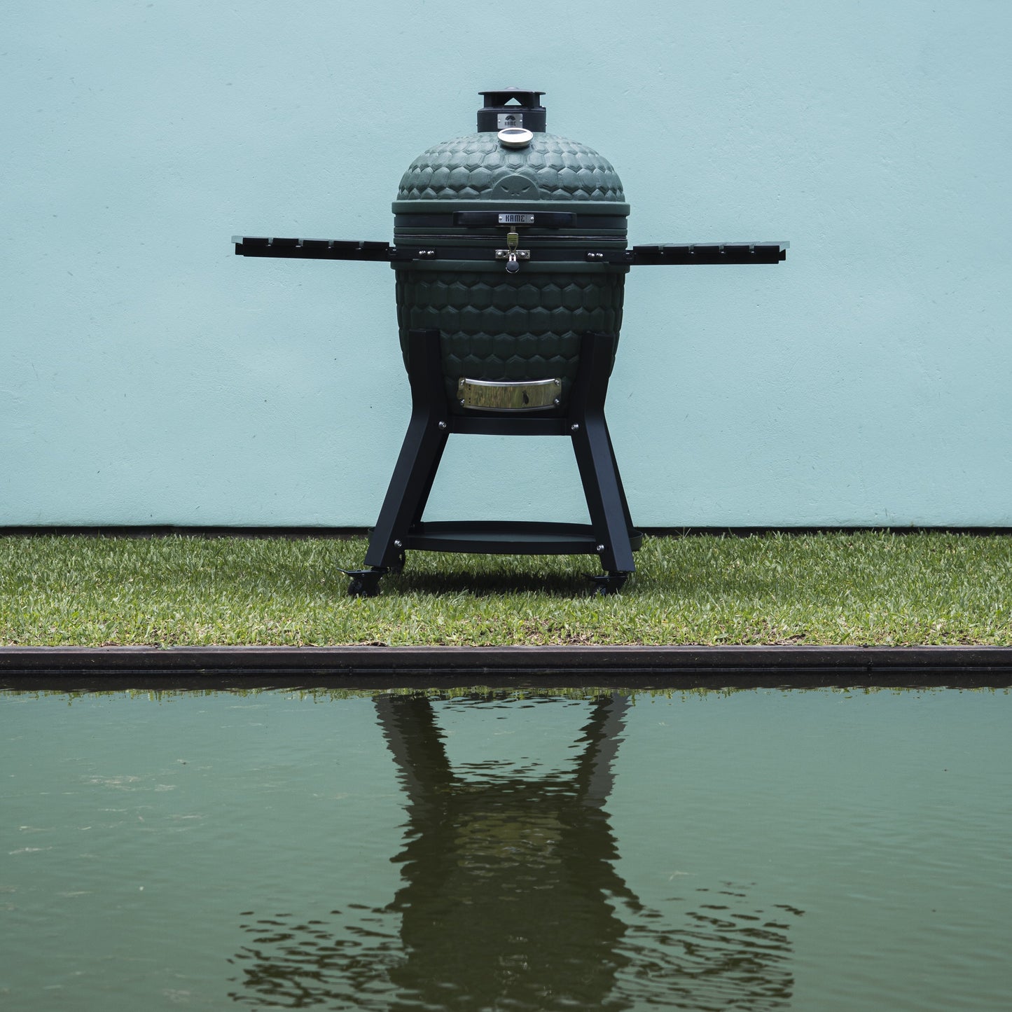 El KAME de Cerámica 22” – Parrilla Kamado Premium para Asar, Ahumar y Hornear